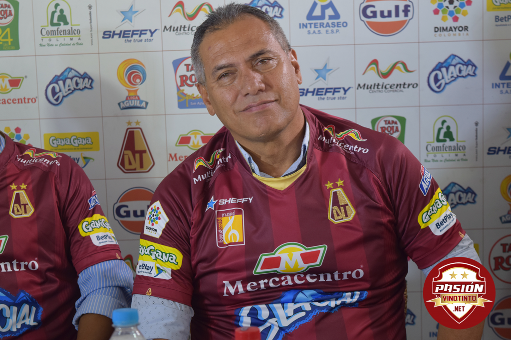 GALERÍA: PRESENTACIÓN HERNÁN TORRES