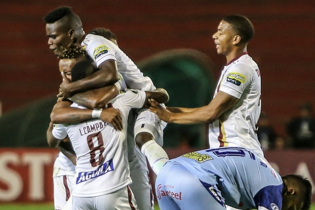 ZURDA DE ORO Y TRES PUNTOS PARA DEFINIR EN CASA