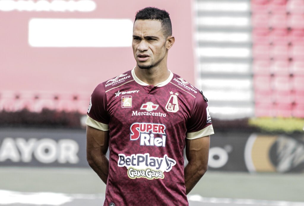 ESTE AÑO ME PUSE EN LA TAREA DE ESFORZARME Y TRABAJAR MÁS DURO.