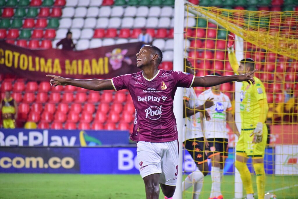 Victoria y clasificación, Deportes Tolima goleó a Envigado y aseguro su cupo en los 8