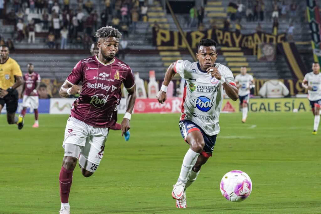 Tolima recibe a Alianza buscando sumar de a tres y ponerse líder de la liga