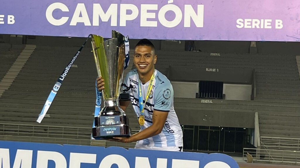 EL TOLIMENSE DAVID QUINTERO SE CORONA CAMPEÓN Y ASCIENDE A LA PRIMERA DIVISIÓN EN ECUADOR