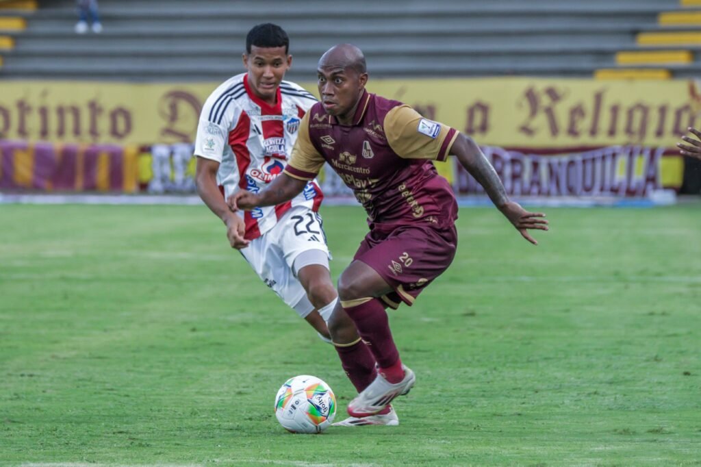 Una visita difícil en un momento complicado: Tolima se enfrenta al Junior en Barranquilla